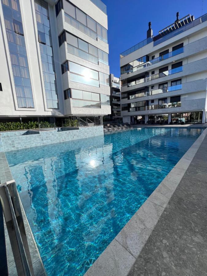 Cobertura Velejar Em Condominio Clube - Com Area De Lazer Governador Celso Ramos Exterior photo